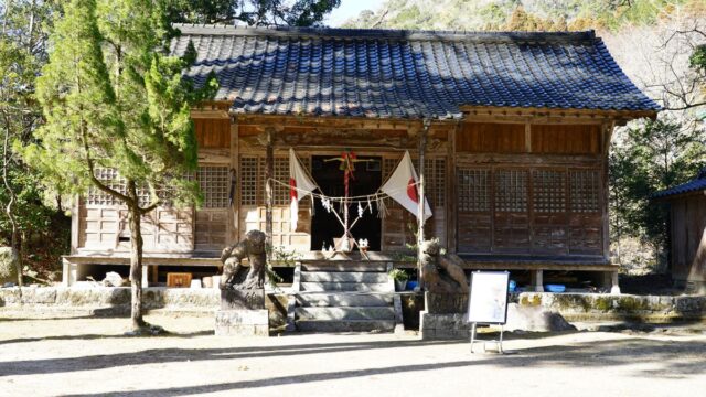 淀姫神社境内